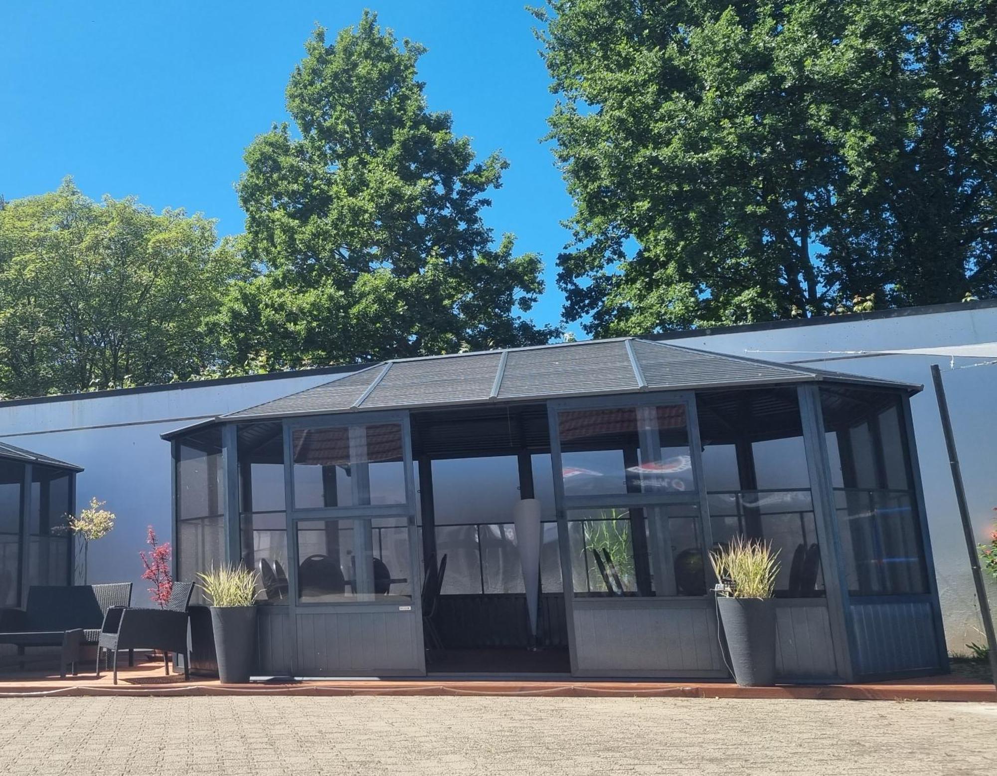 Bennetts Restaurant Und Hotel Wittingen Exteriör bild
