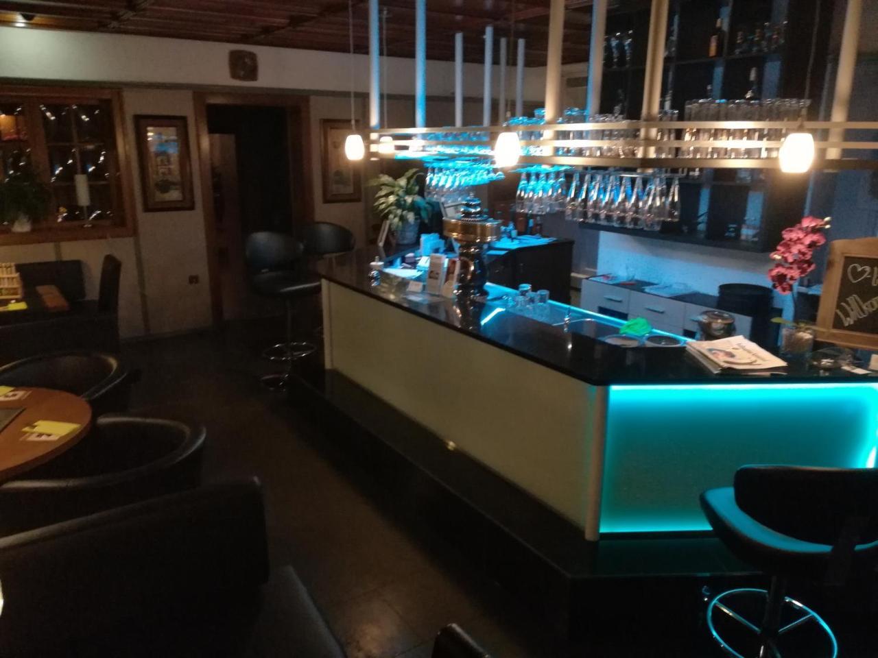Bennetts Restaurant Und Hotel Wittingen Exteriör bild